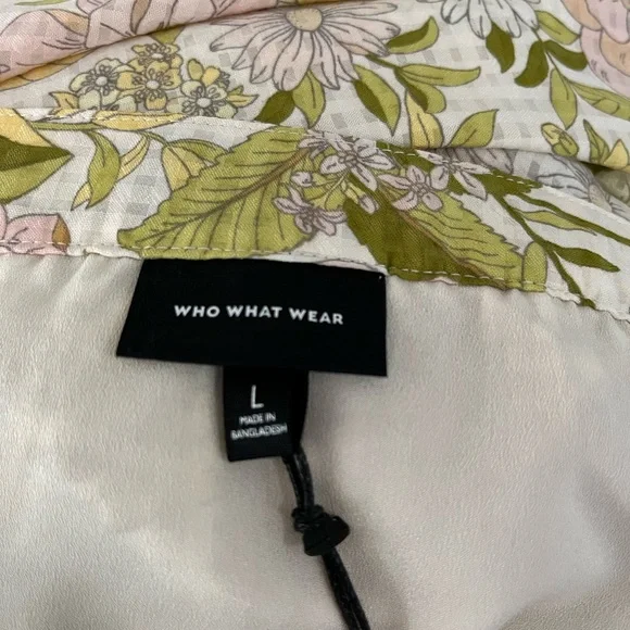 NWT Beautiful floral tiered dress size large. - Picture 9 of 9